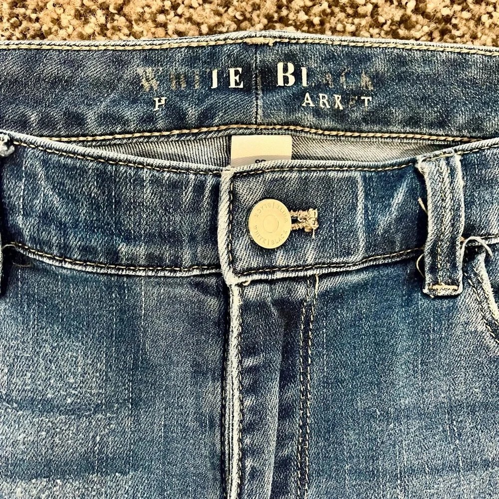 White House Black Market Jeans 8S - Picture 4 of 9